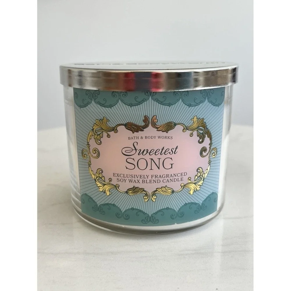 Bath & Body Works Sweetest Song 3-Wick Scented Candle Soy Wax‎ 14.5oz New